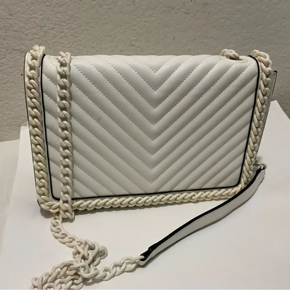 ALDO Women’s Greenwald Crossbody Shoulder Bag White Faux Leather/Chain Handle
